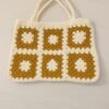 Sac cabas en crochet – Granny squares crème et moutarde
